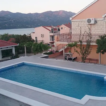 Seaside With A Swimming Pool Kneza - Korcula - 9269 Apartman *