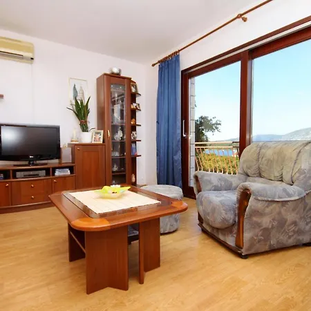 Seaside With A Swimming Pool Kneza - Korcula - 9269 Apartman