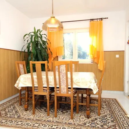 Seaside With A Swimming Pool Kneza - Korcula - 9269 Apartman Račišće