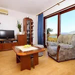 Seaside With A Swimming Pool Kneza - Korcula - 9269 Lägenhet